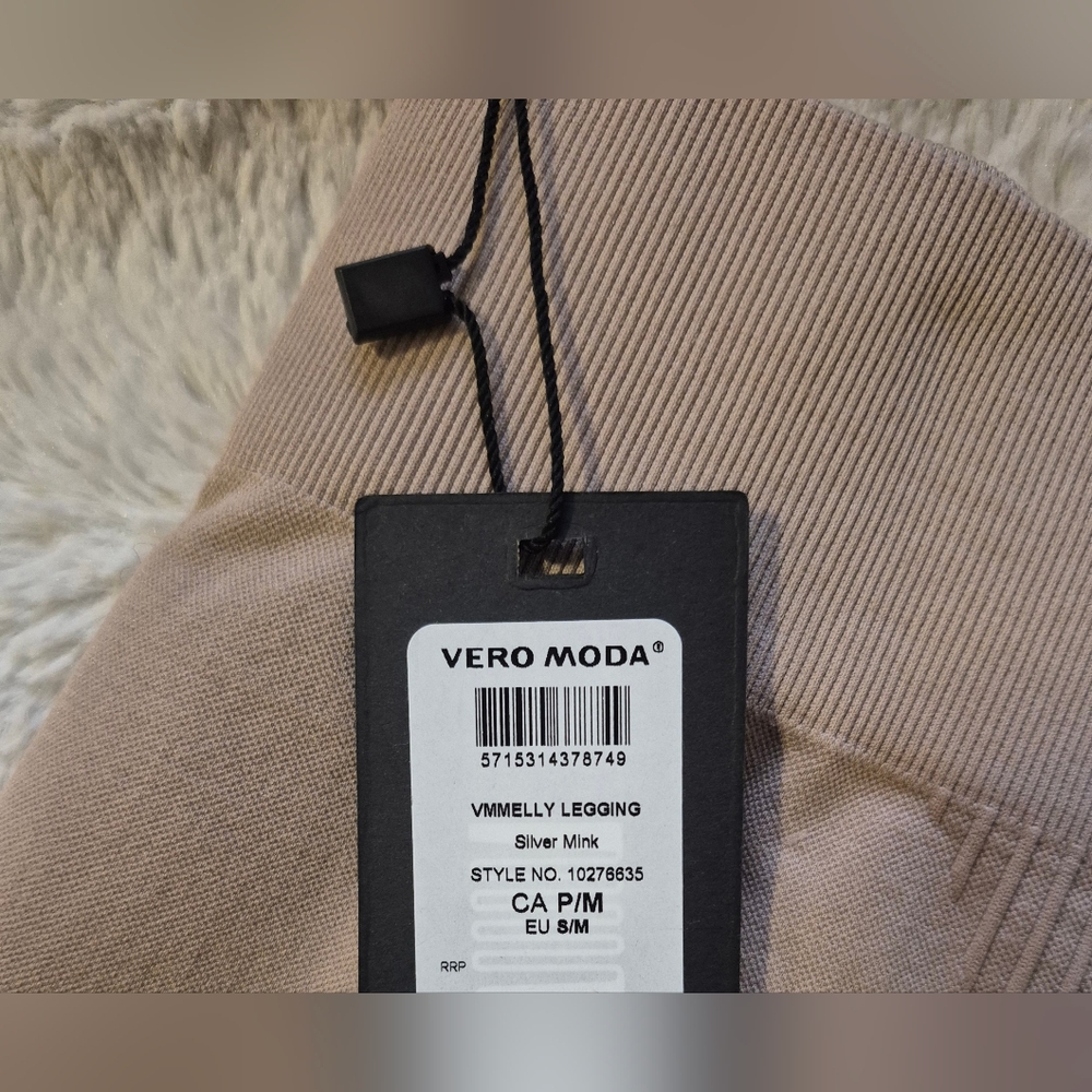 Vero Moda Beige Ribbed Pants - Picture 3 of 3